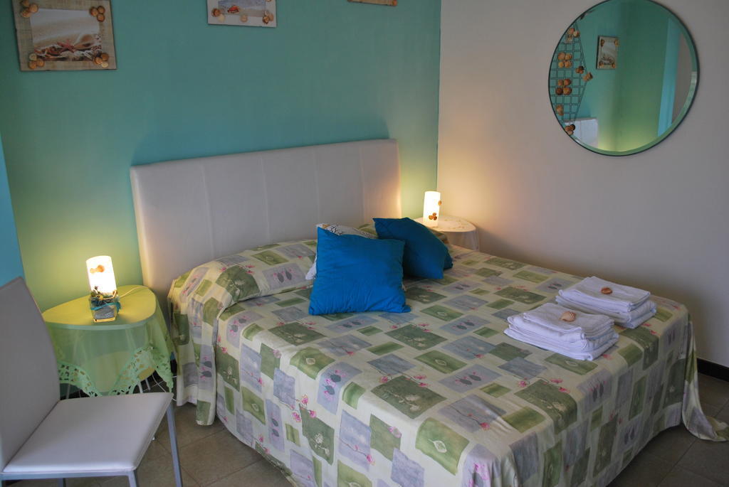 B&B Sol Y Mar Formia Phòng bức ảnh